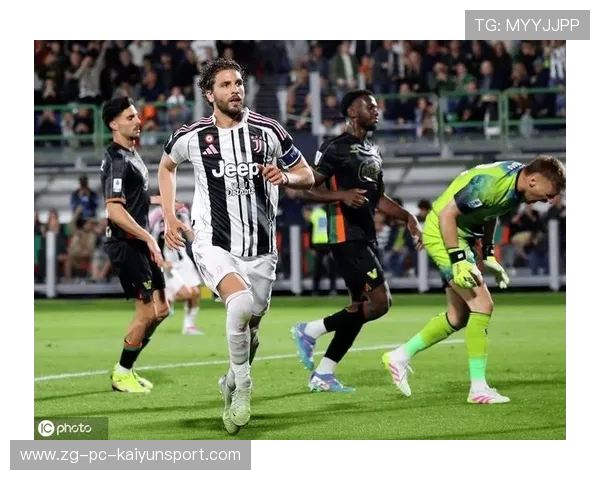 尤文洛卡特利爆射击中横梁弹进，全场惊呼！